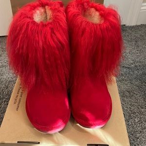 Red Bear Paw boots